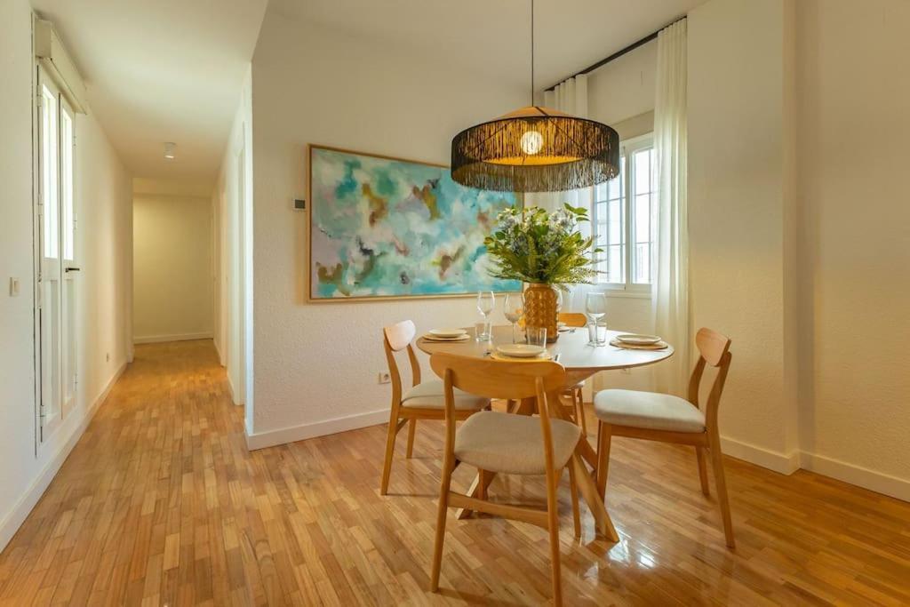 Triana Deluxe By Valcambre Apartment Seville Ngoại thất bức ảnh