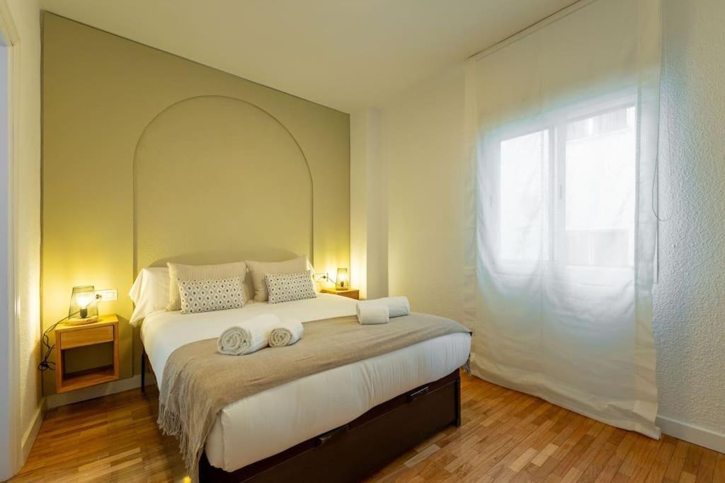 Triana Deluxe By Valcambre Apartment Seville Ngoại thất bức ảnh